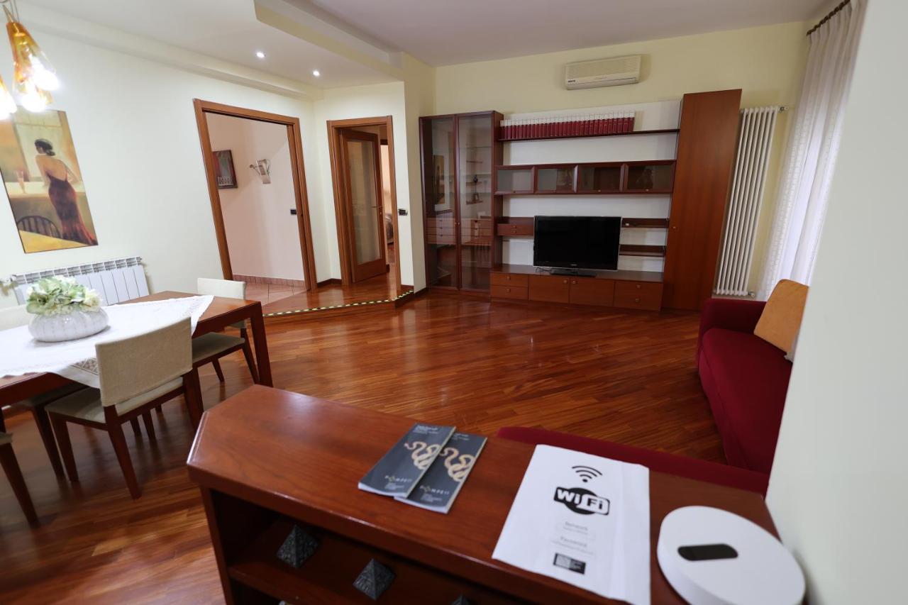 Апартаменти Casa Diocleziano Неаполь Екстер'єр фото